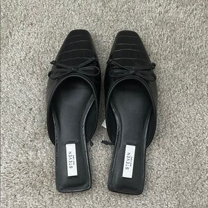 Steven NY Black Croc-Embossed Women's Mules